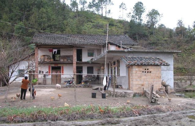<a href=http://m.5m1q76o.cn/jingyun/casetdzs/ target=_blank class=infotextkey>土地征收</a>_農(nóng)村宅基地拆遷如何補償?