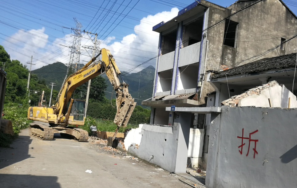 浙江省房屋拆遷案例：房屋認(rèn)定違建一審敗訴，張友伶律師介入二審勝訴！
