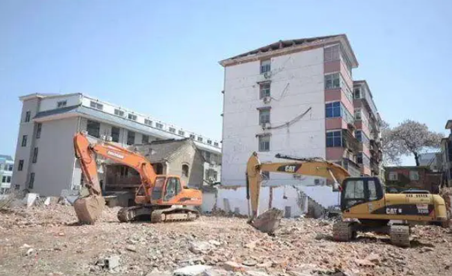法院判處的違法建筑可以強(qiáng)拆嗎