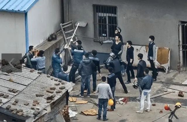 處理拆遷中附屬房界定標準是什么?