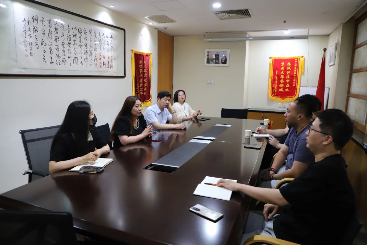 京云新聞|北京廣播電視臺(tái)《法治進(jìn)行時(shí)》欄目組蒞臨律所交流工作